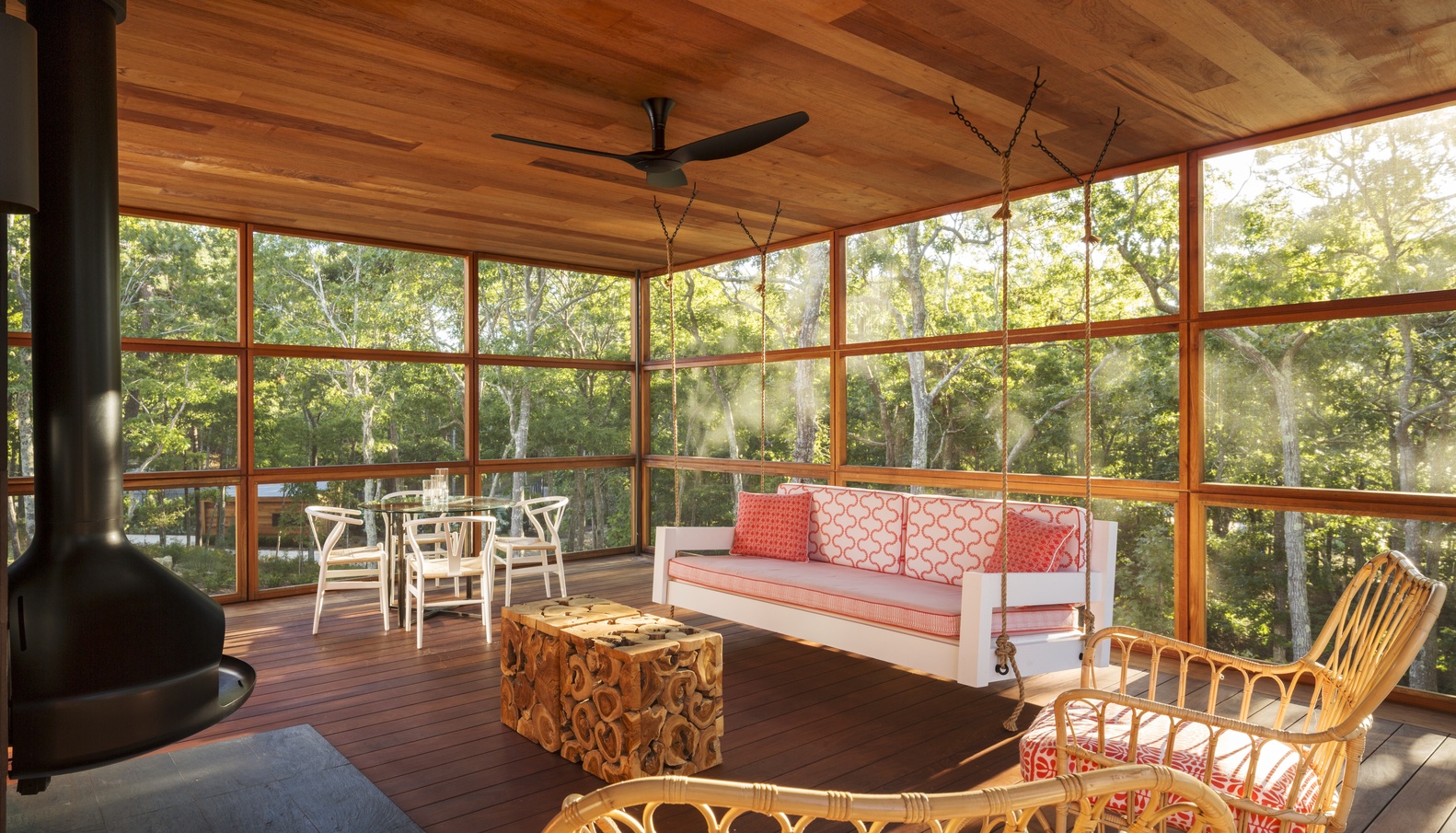 An Elegant Contemporary Home in the Woods for a Young Family of Five in Southampton by Rangr Studio (10)