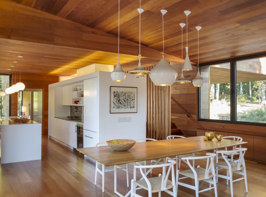 An Elegant Contemporary Home in the Woods for a Young Family of Five in Southampton by Rangr Studio (13)