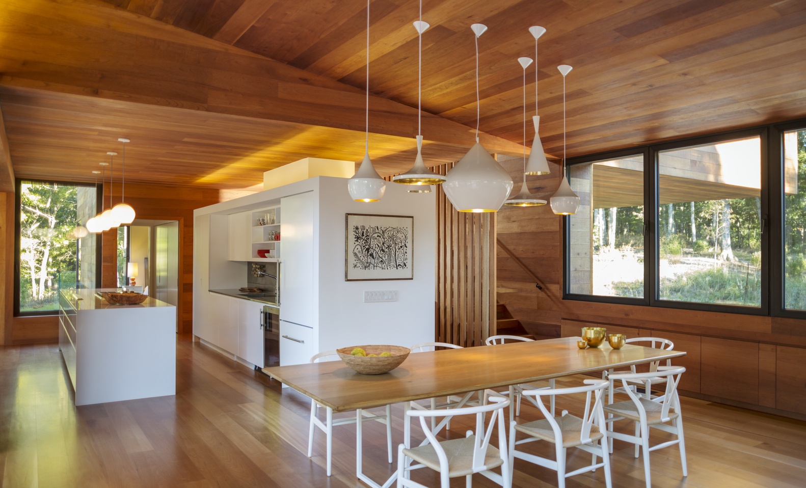 An Elegant Contemporary Home in the Woods for a Young Family of Five in Southampton by Rangr Studio (13)