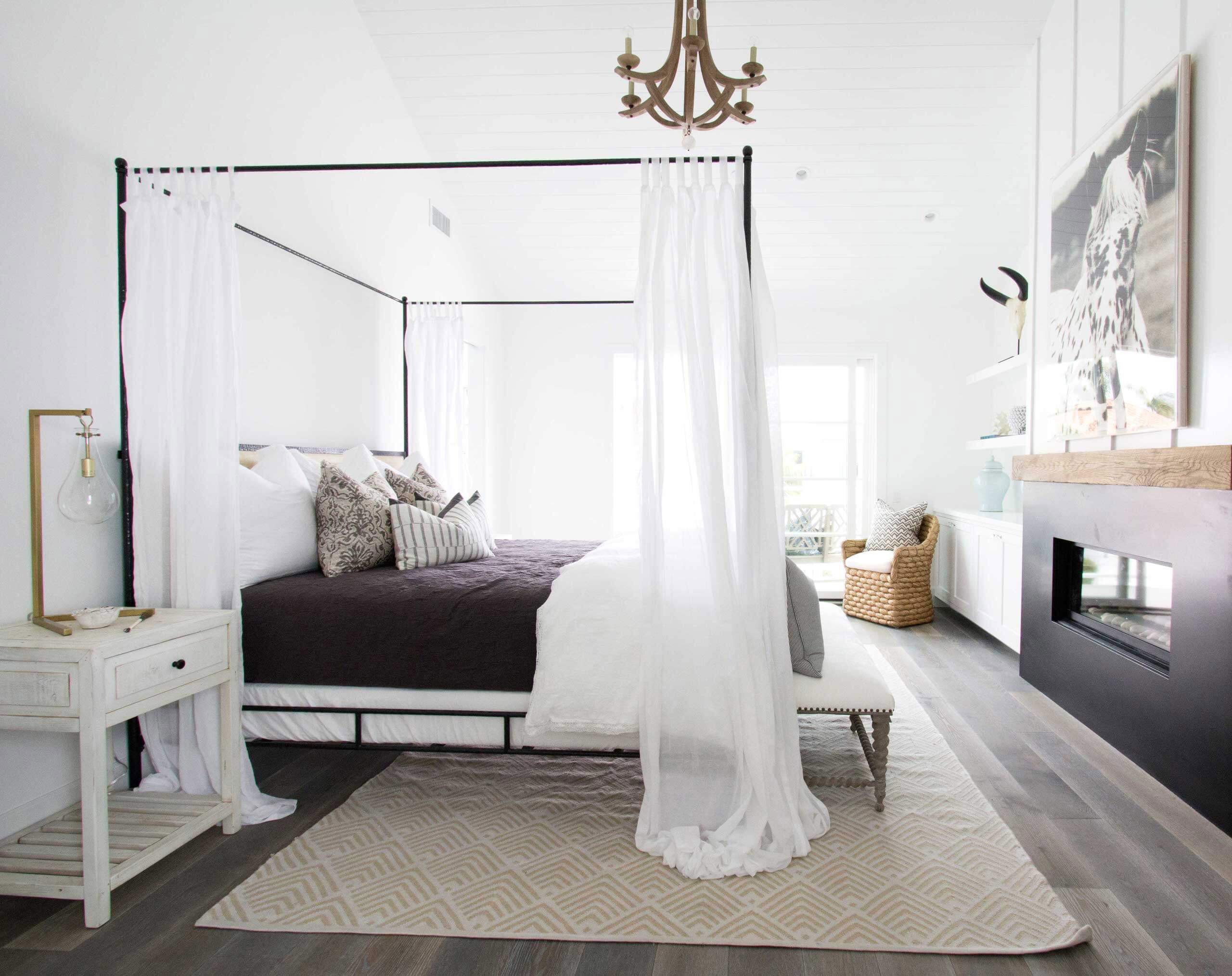 An Elegant Contemporary Home with Casual and Sophisticated Twist in California by Blackband Design (13)