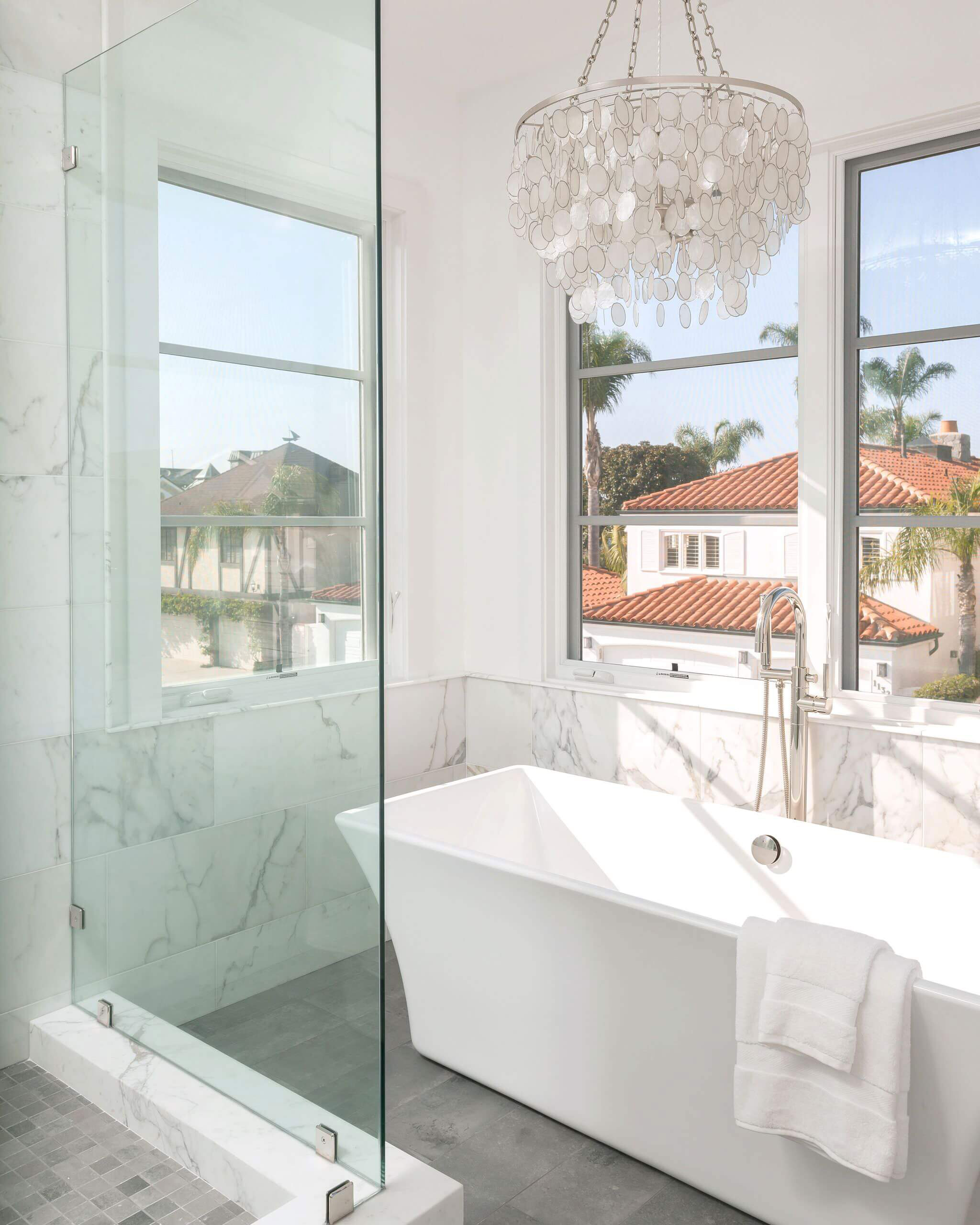 An Elegant Contemporary Home with Casual and Sophisticated Twist in California by Blackband Design (17)