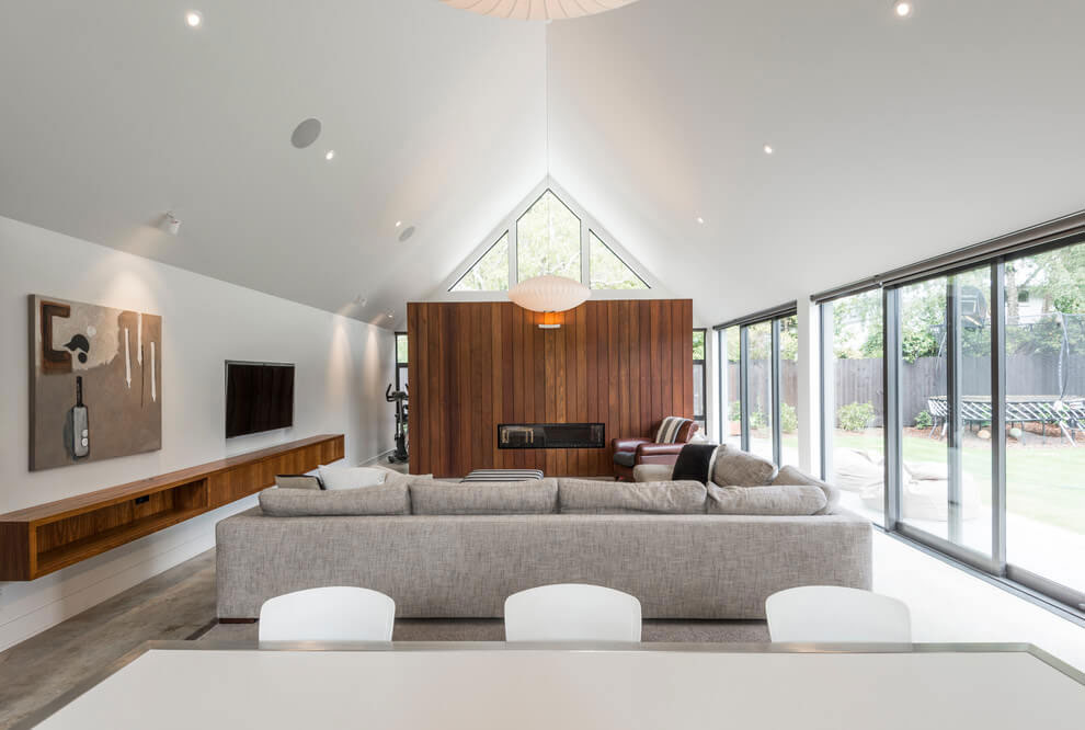 An Elegant Contemporary Home with Cathedral Ceiling and Gable in New Zealand by W2 Limited (1)