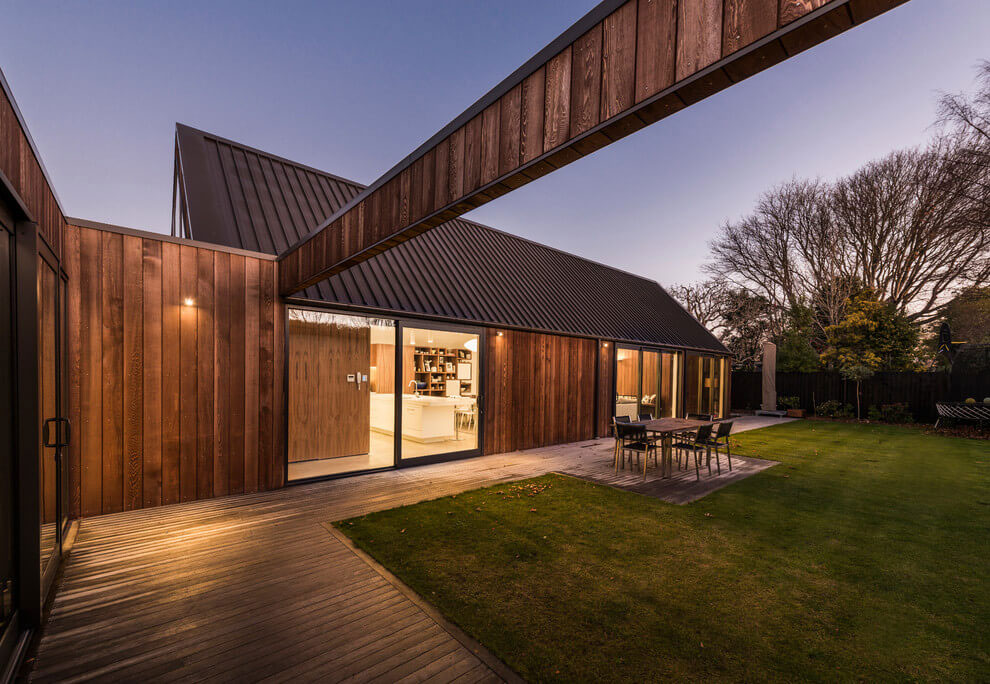 An Elegant Contemporary Home with Cathedral Ceiling and Gable in New Zealand by W2 Limited (9)