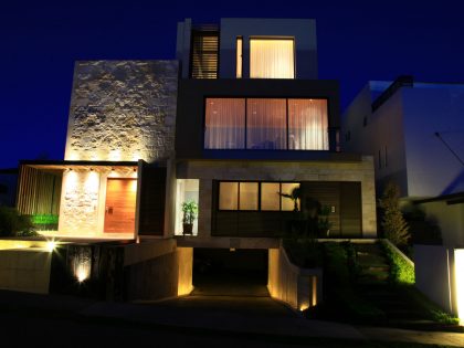 An Elegant Contemporary Home with Light and Welcoming Atmosphere in Mexico City by Código Z (10)