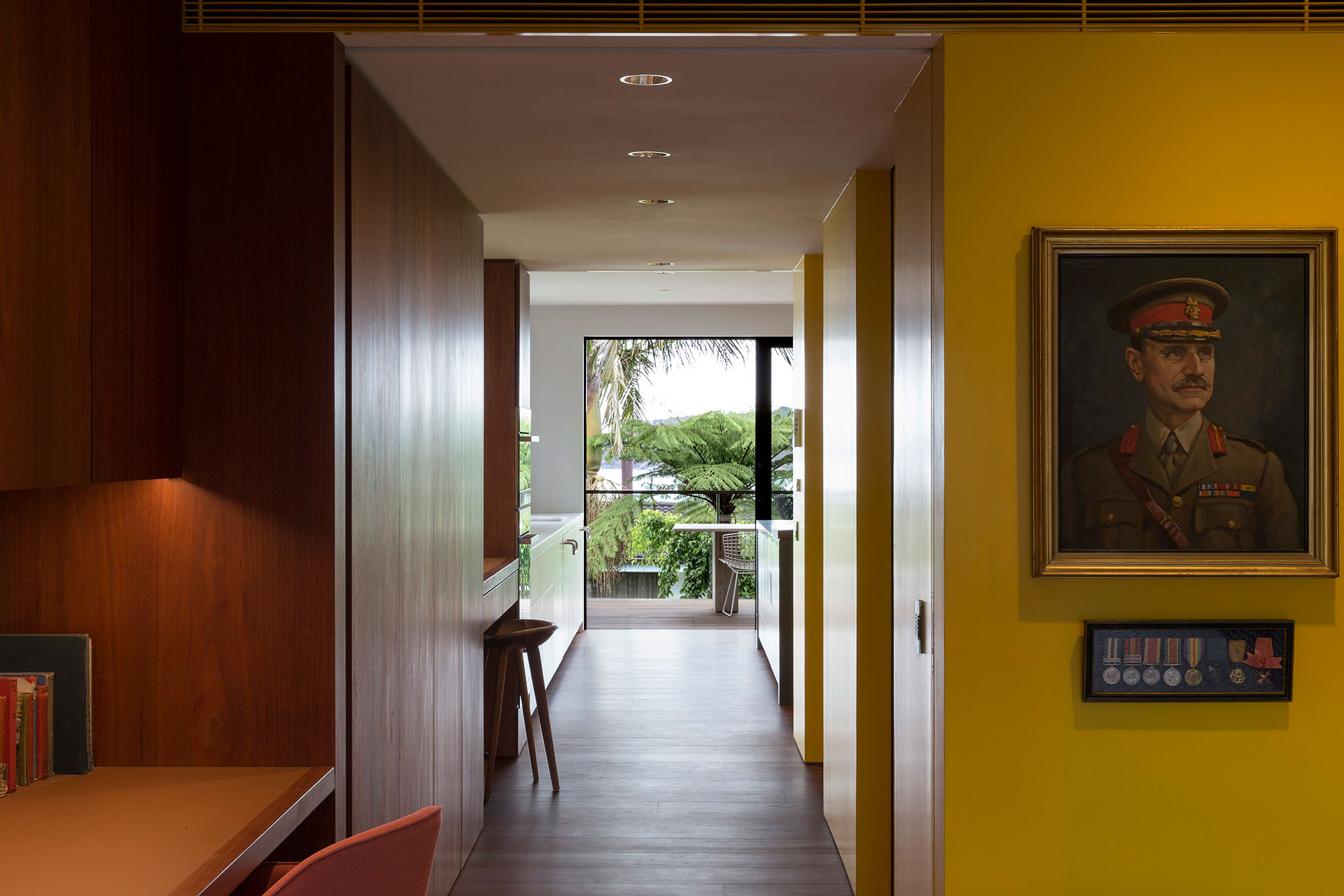 An Elegant Contemporary Home with Spiral Staircase and Classic Furniture in Sydney by CO-AP (11)