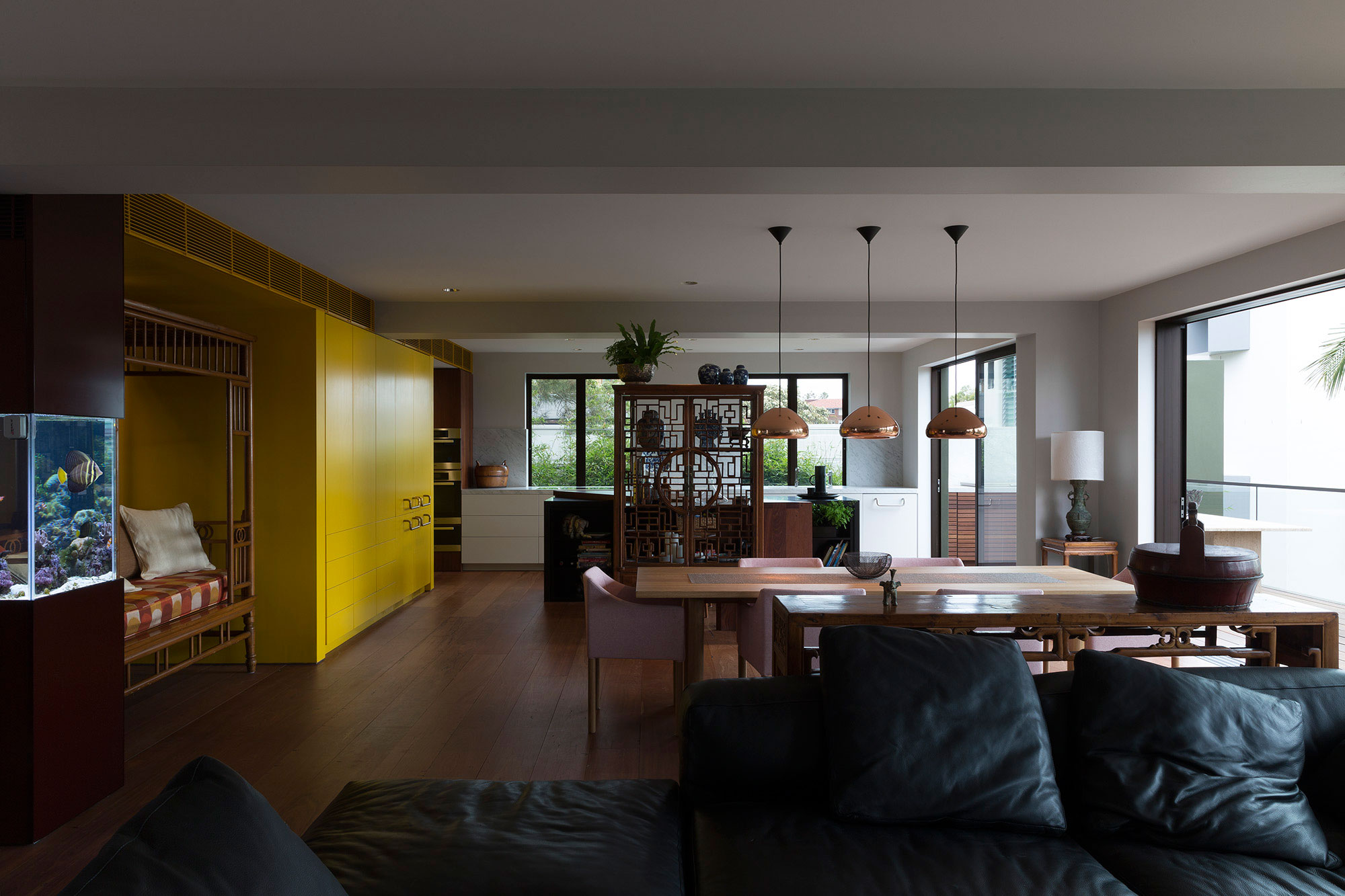 An Elegant Contemporary Home with Spiral Staircase and Classic Furniture in Sydney by CO-AP (5)