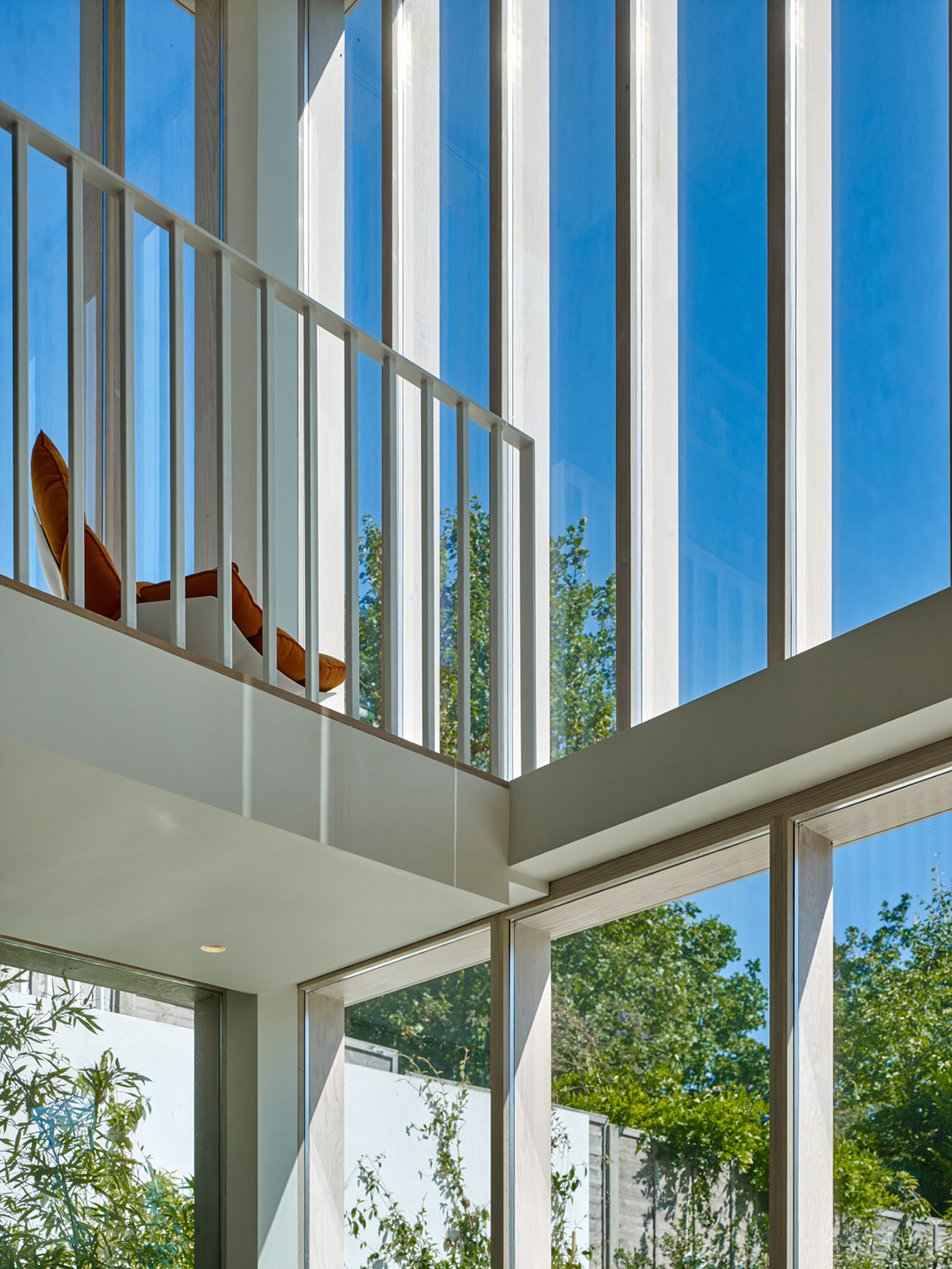 An Elegant Contemporary Home with Striking Edwardian Style in London by Andy Martin Architecture (19)
