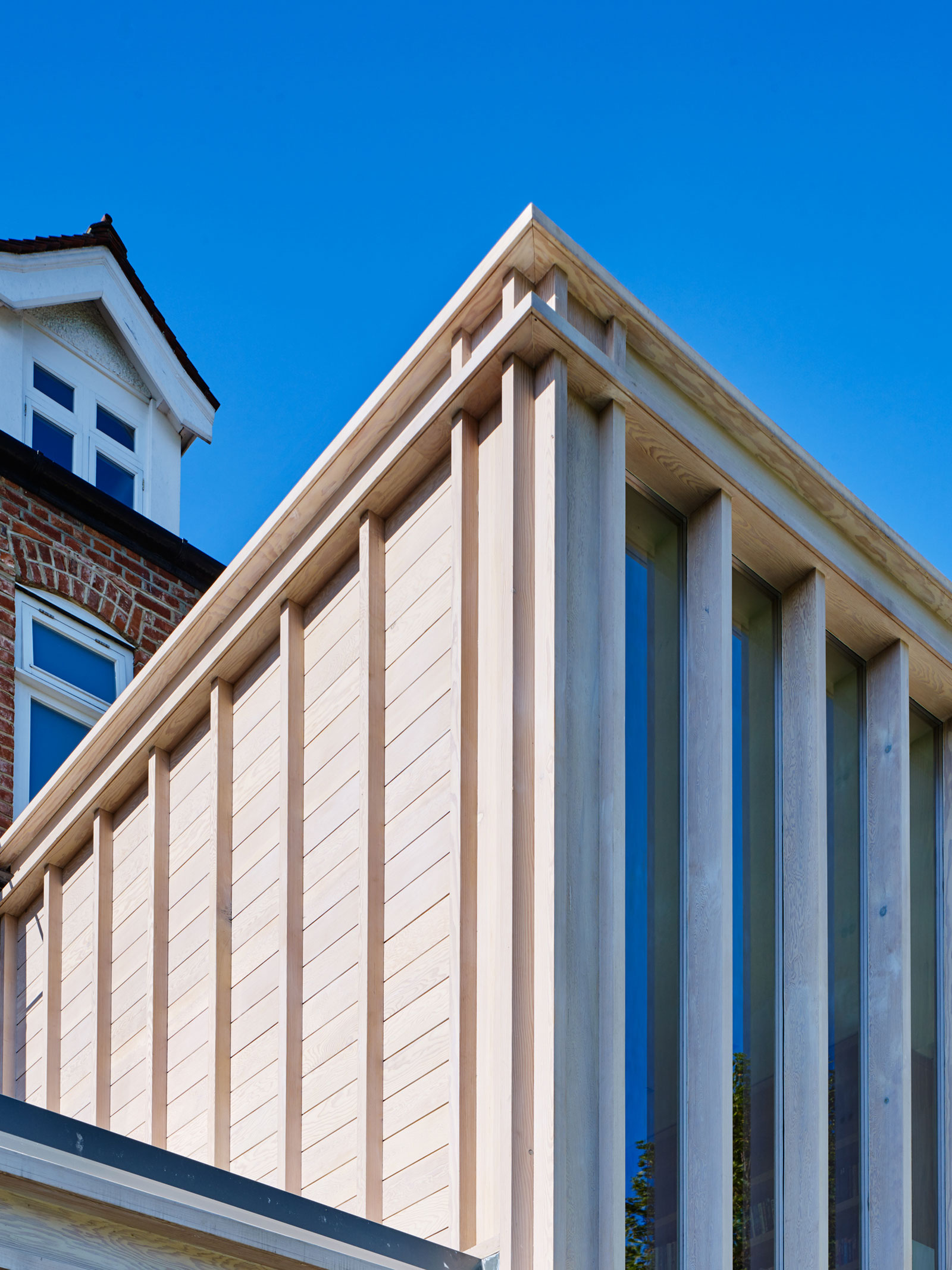 An Elegant Contemporary Home with Striking Edwardian Style in London by Andy Martin Architecture (3)