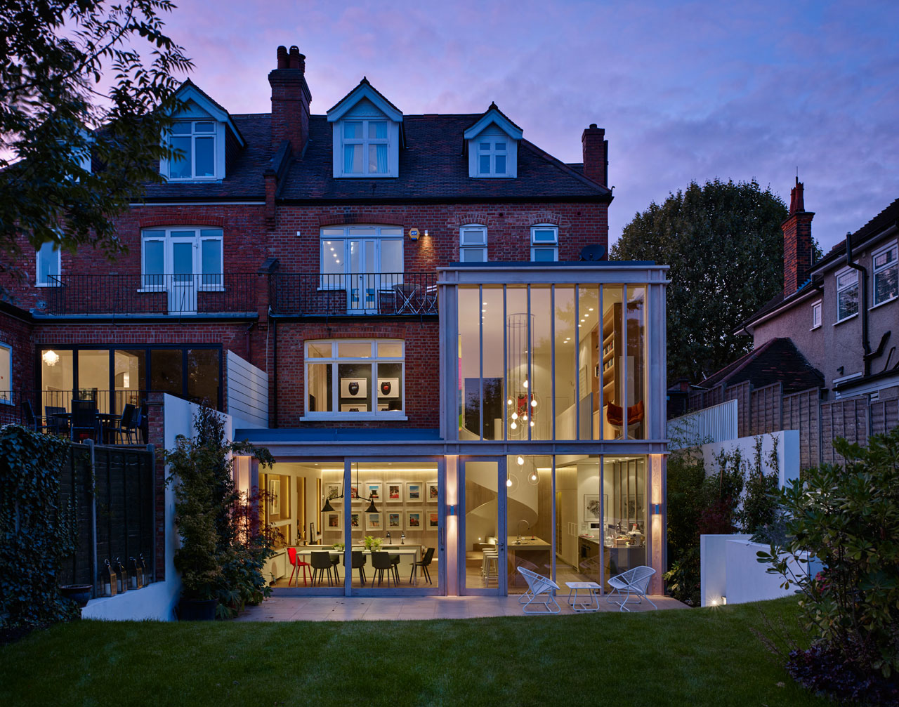 An Elegant Contemporary Home with Striking Edwardian Style in London by Andy Martin Architecture (31)