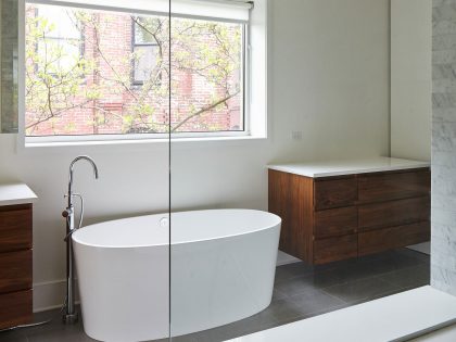 An Elegant Contemporary Home with Vertical Structure in Chicago by Hufft Projects (21)