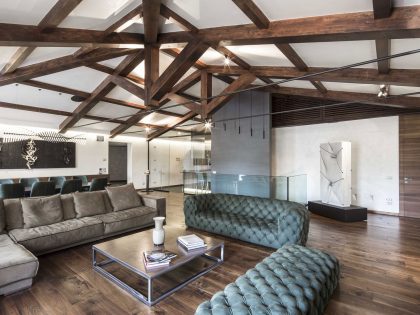 An Elegant Contemporary Home with an Indoor and Outdoor Pool in Perugia