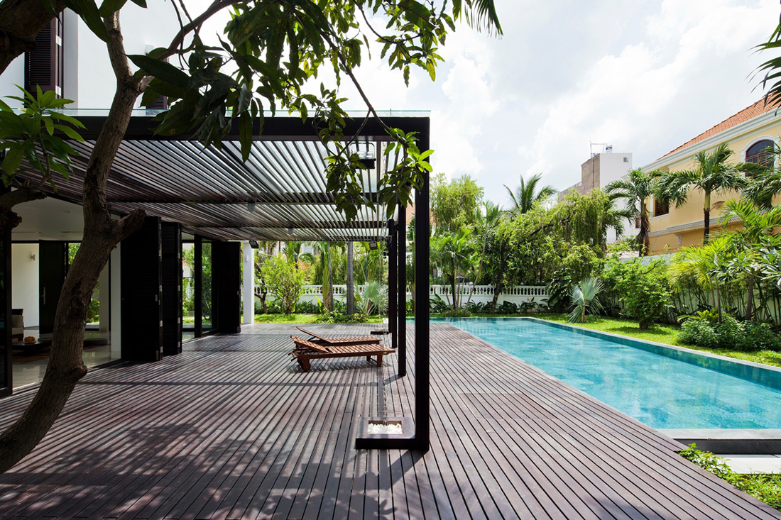 An Elegant Contemporary House with Clean Lines and Open Spaces in Thao Dien by MM ++ Architects (3)