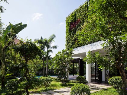 An Elegant Contemporary House with Clean Lines and Open Spaces in Thao Dien by MM ++ Architects (7)