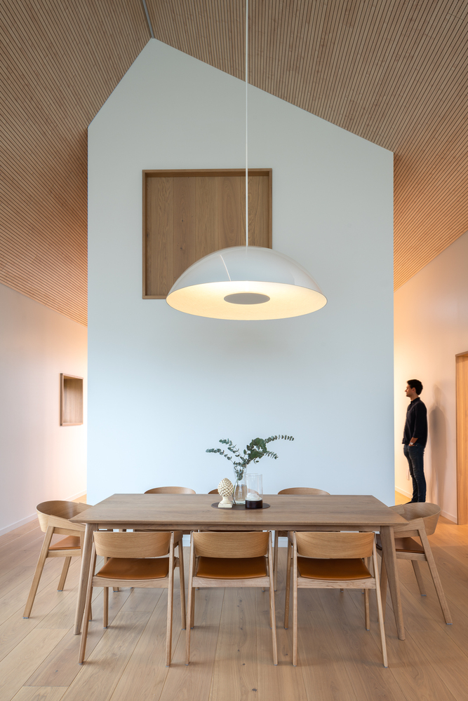 An Elegant Countryside Home for a Large Beautiful Family in Kaunas, Lithuania by ARCHISPEKTRAS (20)