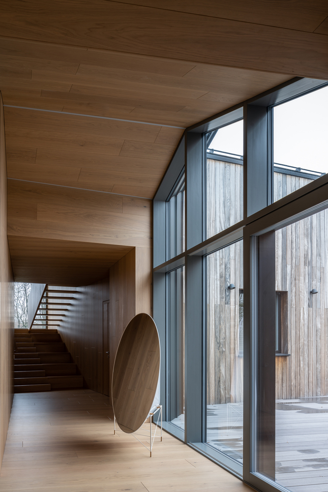 An Elegant Countryside Home for a Large Beautiful Family in Kaunas, Lithuania by ARCHISPEKTRAS (22)