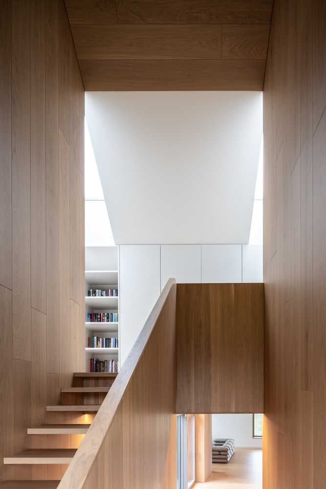 An Elegant Countryside Home for a Large Beautiful Family in Kaunas, Lithuania by ARCHISPEKTRAS (23)