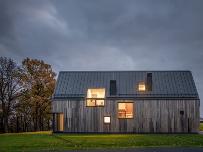 An Elegant Countryside Home for a Large Beautiful Family in Kaunas, Lithuania by ARCHISPEKTRAS (5)