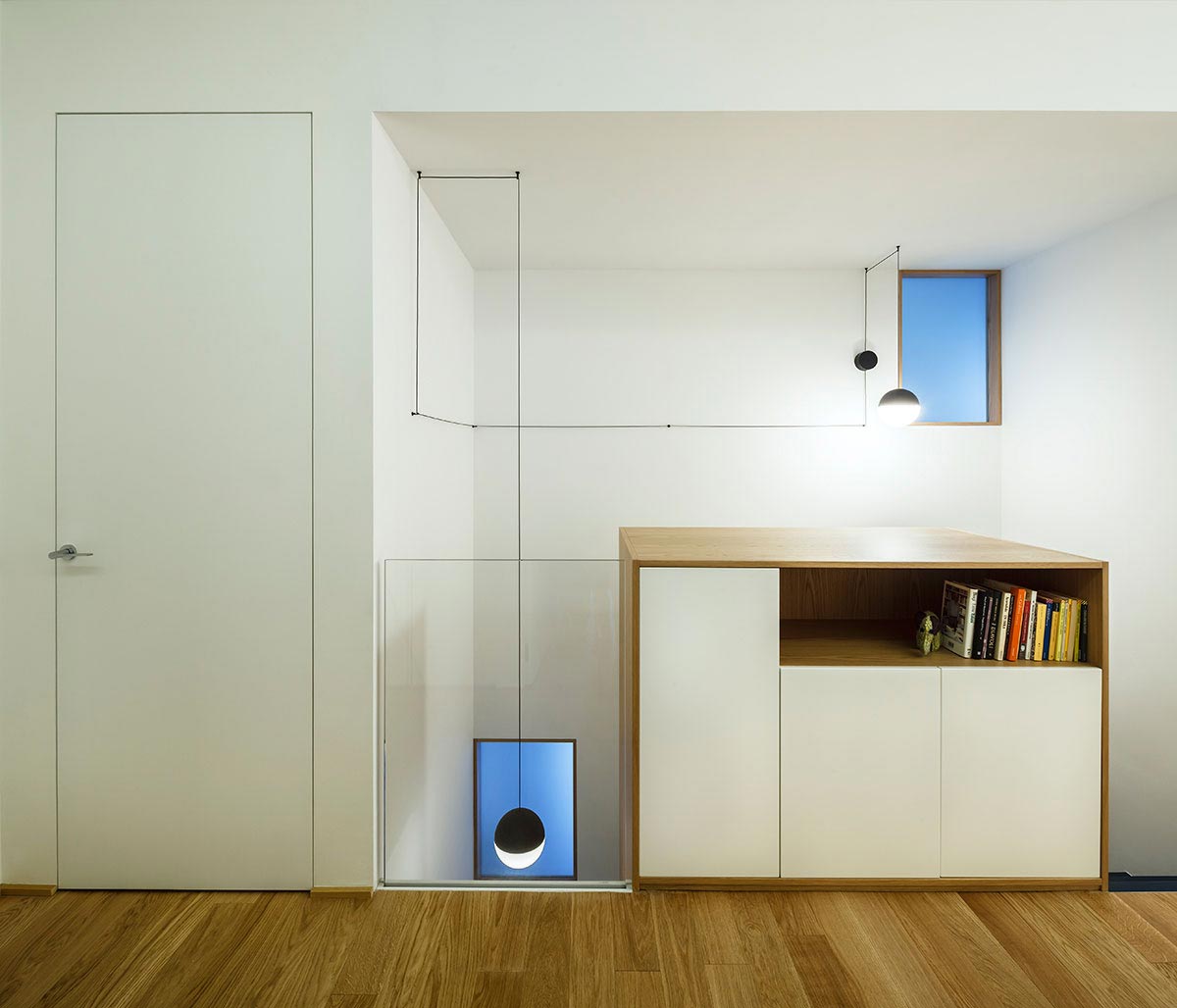An Elegant Duplex Apartment with Beautiful Interiors in Milan by ACABADOMATE (8)