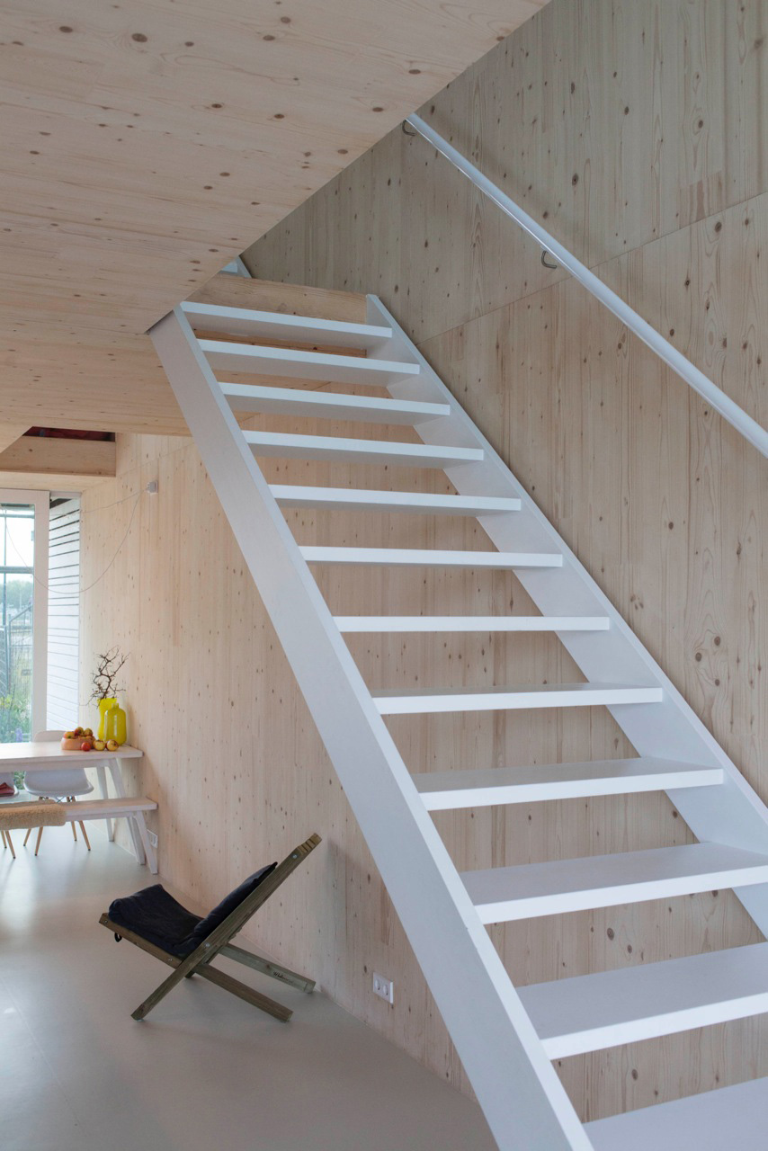 An Elegant Home with Wide Windows and Steel-Framed Balconies in Amsterdam by MEESVISSER (8)