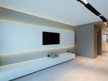 An Elegant Minimalist Home with Beautiful Interiors in Barcelona by ph5 design (2)