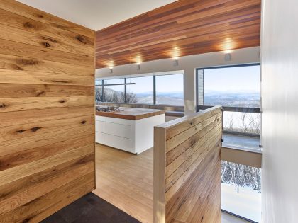An Elegant Modern Ski Chalet Surrounded by the Forest of Lac Archambault by Robitaille Curtis (9)