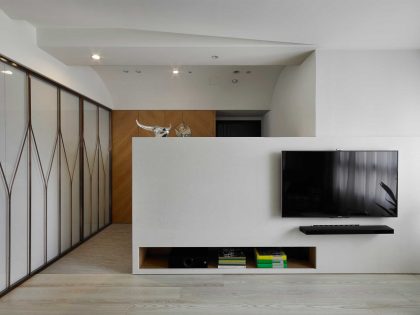 An Elegant and Fascinating Contemporary Home for a Three-Person in New Taipei City by KC Design Studio (4)