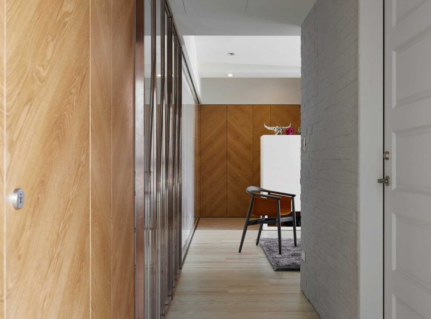 An Elegant and Fascinating Contemporary Home for a Three-Person in New Taipei City by KC Design Studio (7)