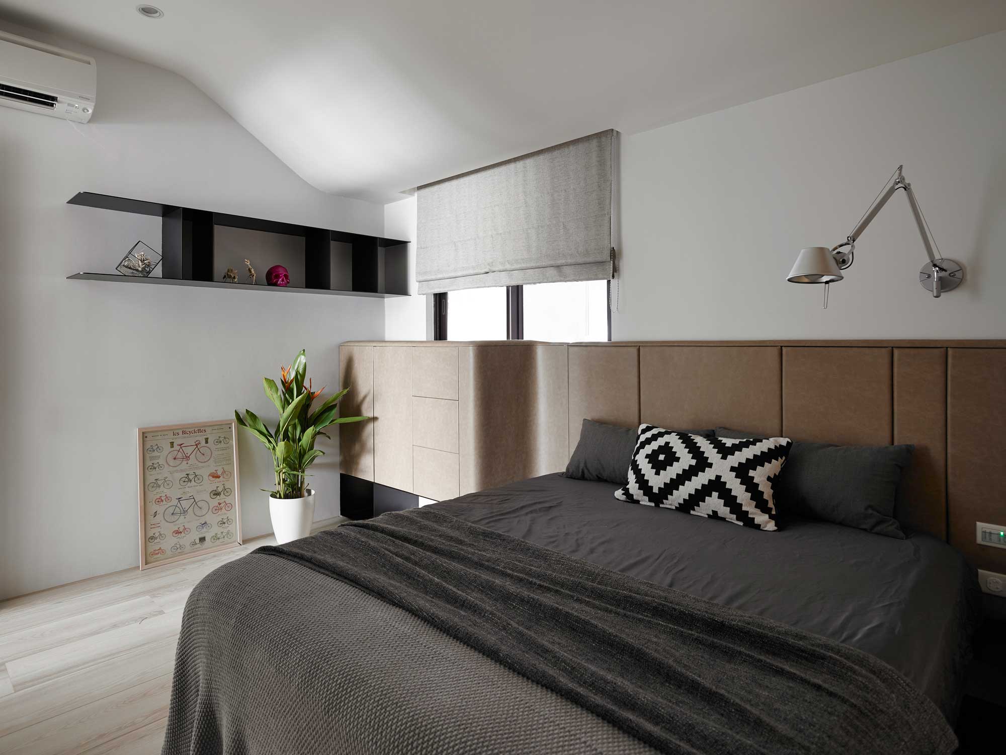 An Elegant and Fascinating Contemporary Home for a Three-Person in New Taipei City by KC Design Studio (9)