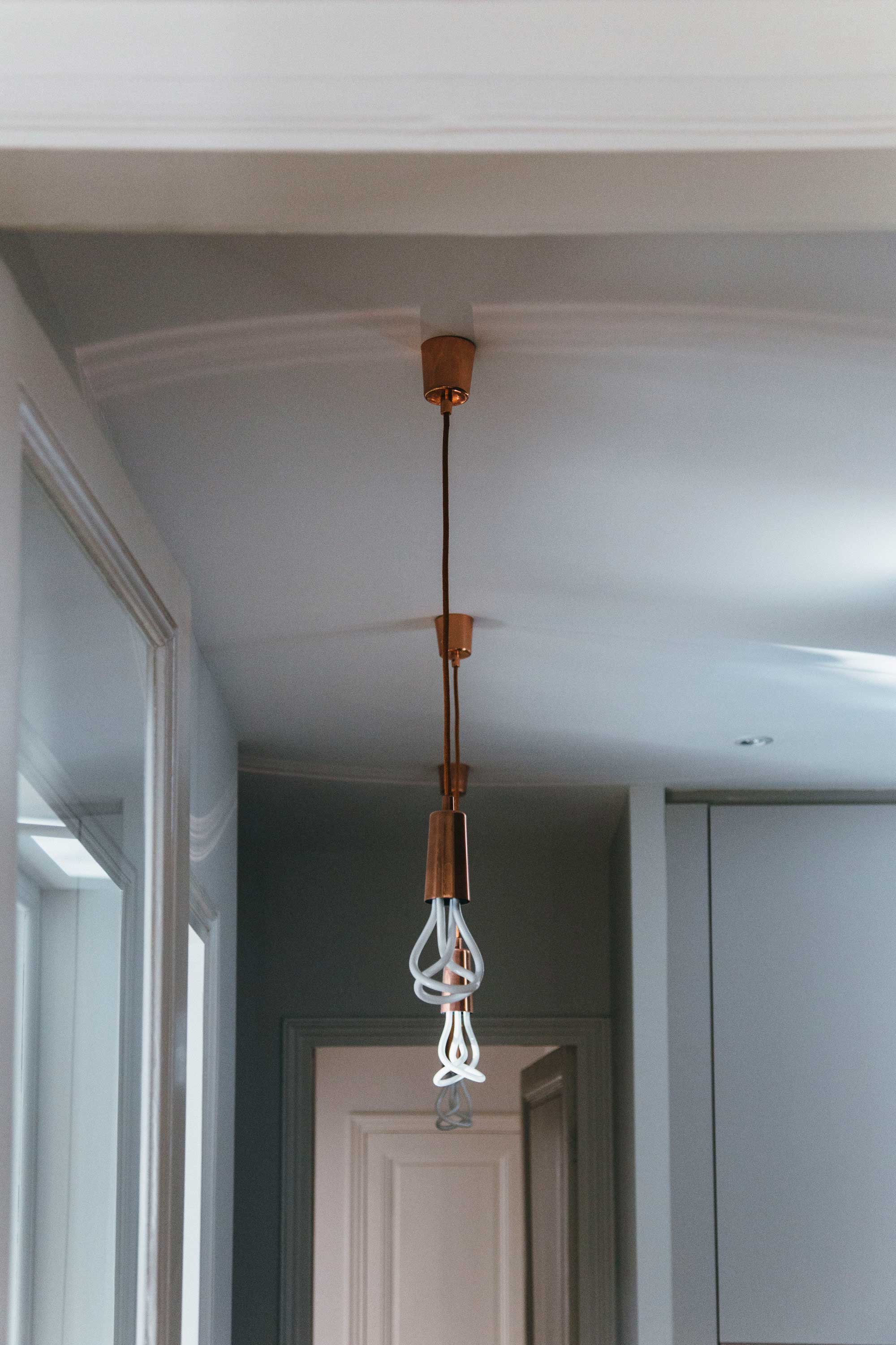 An Elegant and Luminous Contemporary Home in Paris by Camille Hermand Architectures (10)