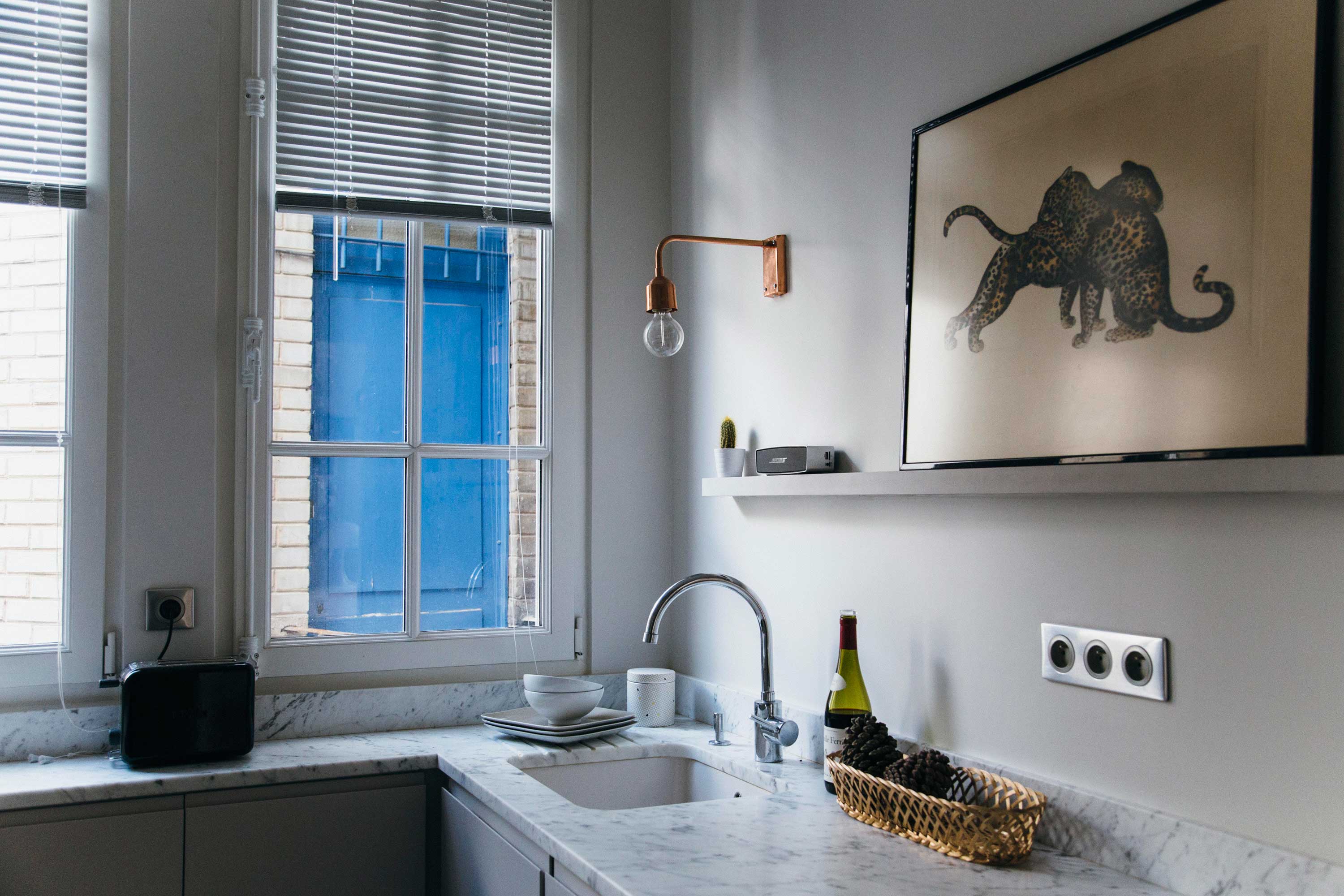 An Elegant and Luminous Contemporary Home in Paris by Camille Hermand Architectures (15)