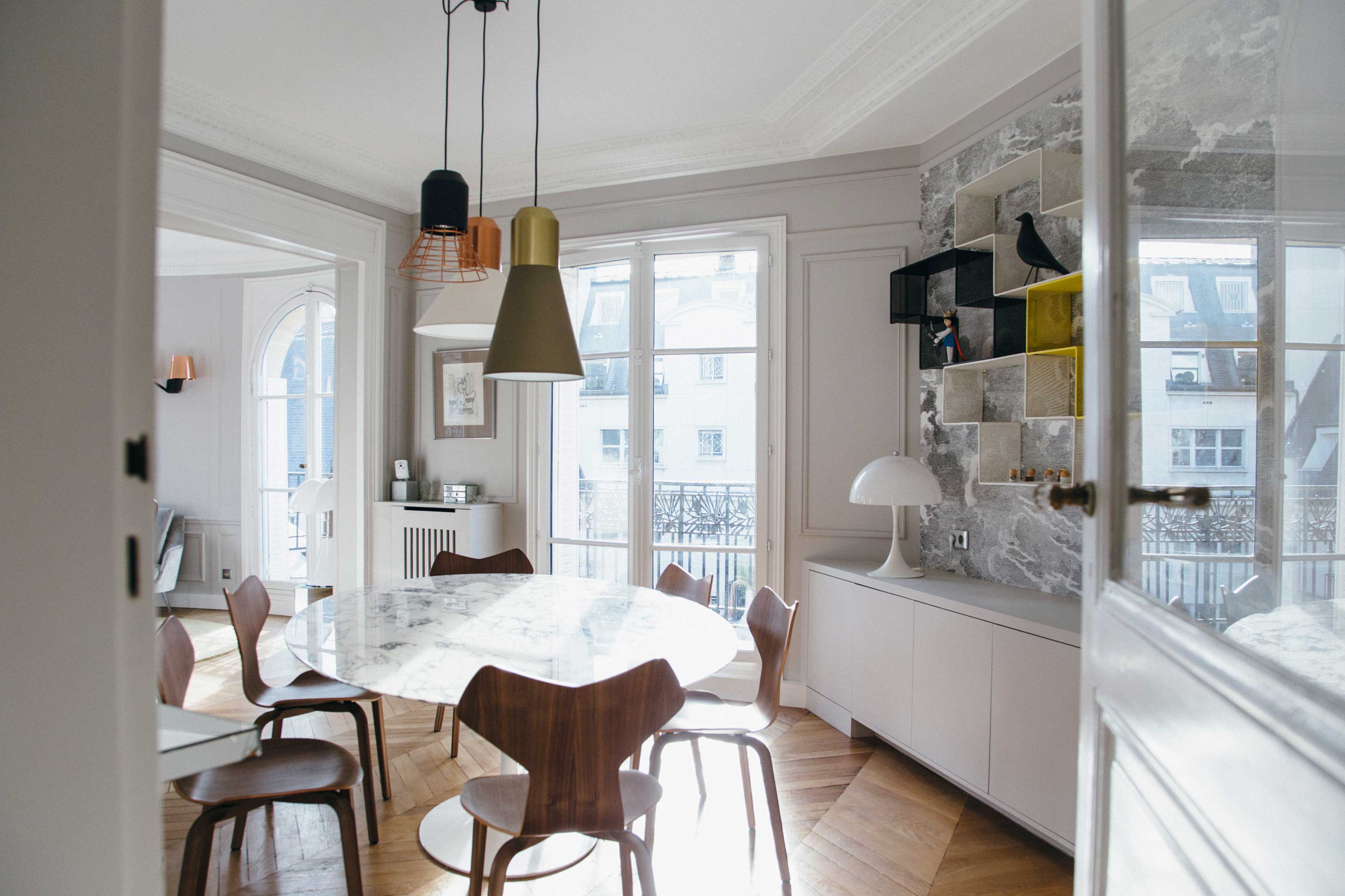 An Elegant and Luminous Contemporary Home in Paris by Camille Hermand Architectures (19)