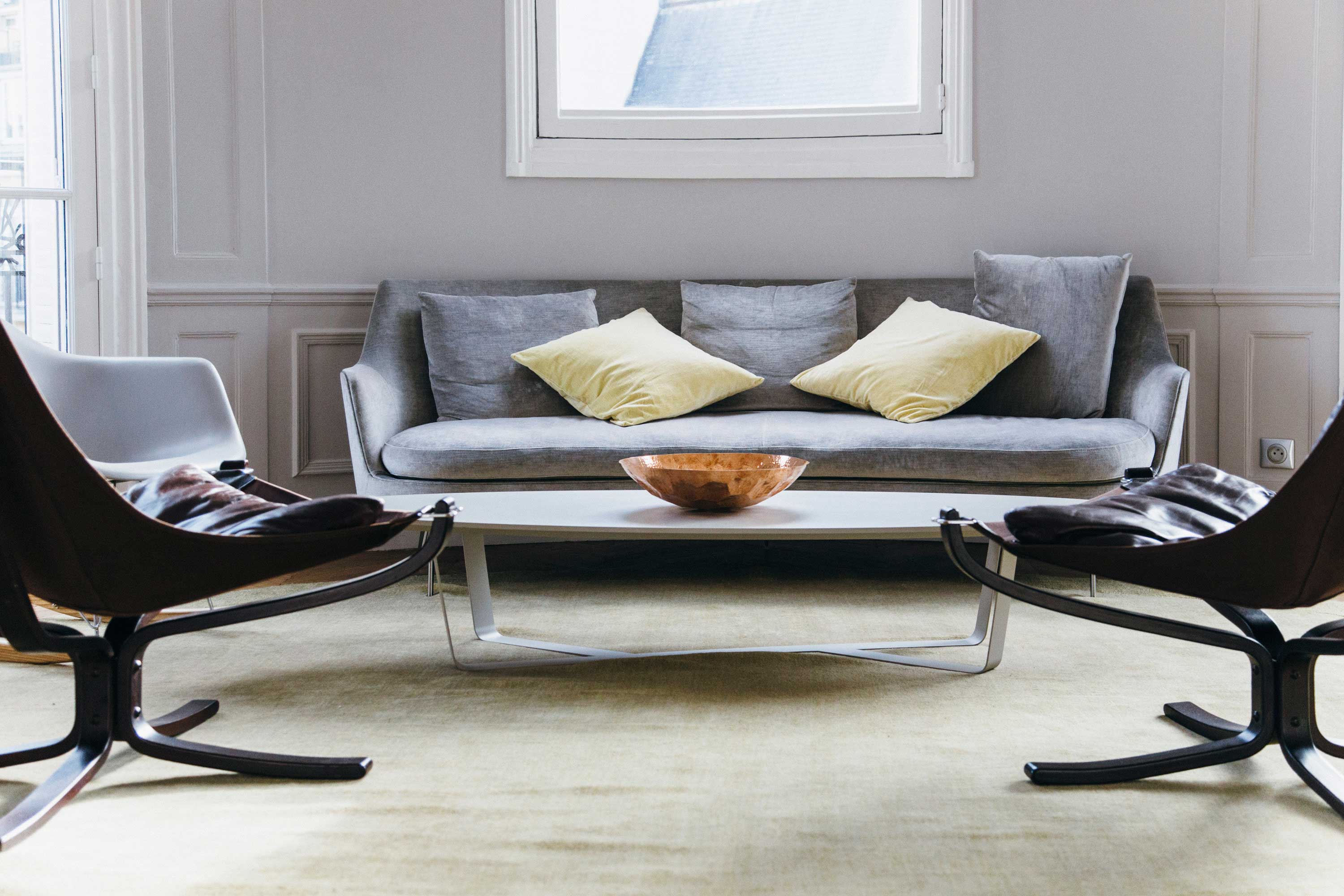 An Elegant and Luminous Contemporary Home in Paris by Camille Hermand Architectures (2)