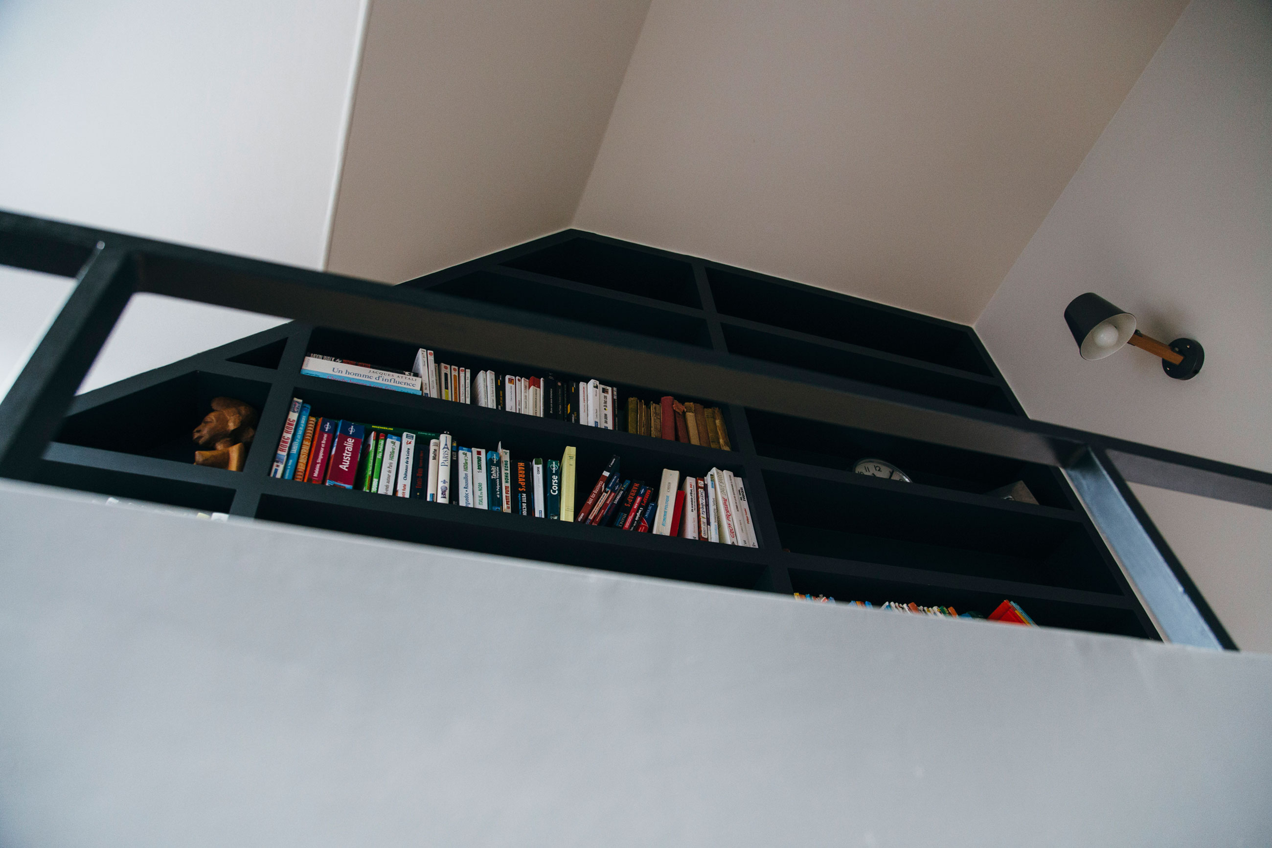 An Elegant and Luminous Contemporary Home in Paris by Camille Hermand Architectures (27)