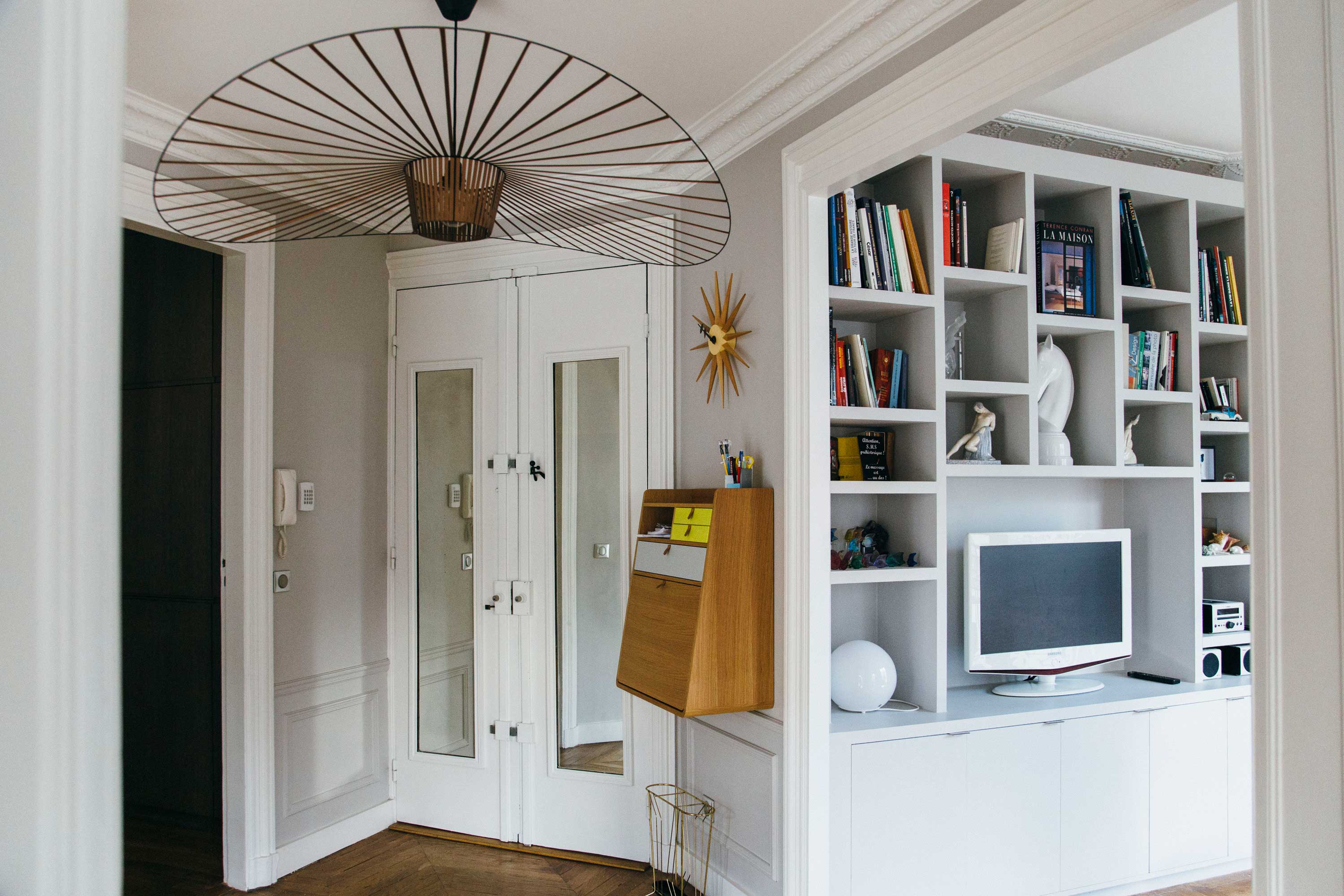 An Elegant and Luminous Contemporary Home in Paris by Camille Hermand Architectures (3)