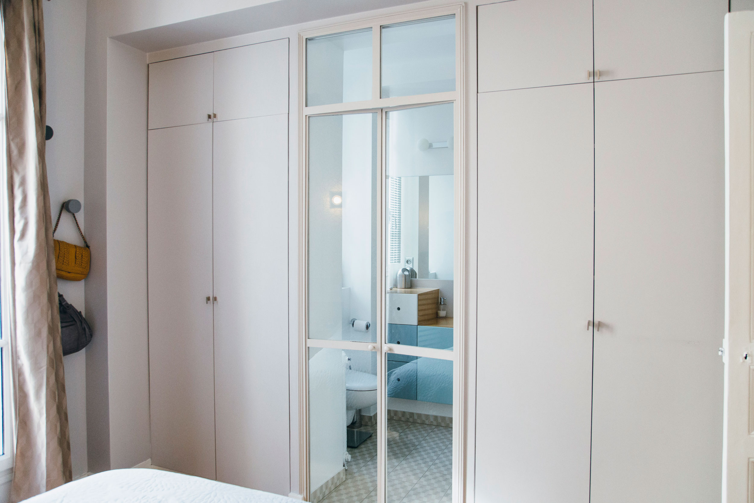 An Elegant and Luminous Contemporary Home in Paris by Camille Hermand Architectures (33)