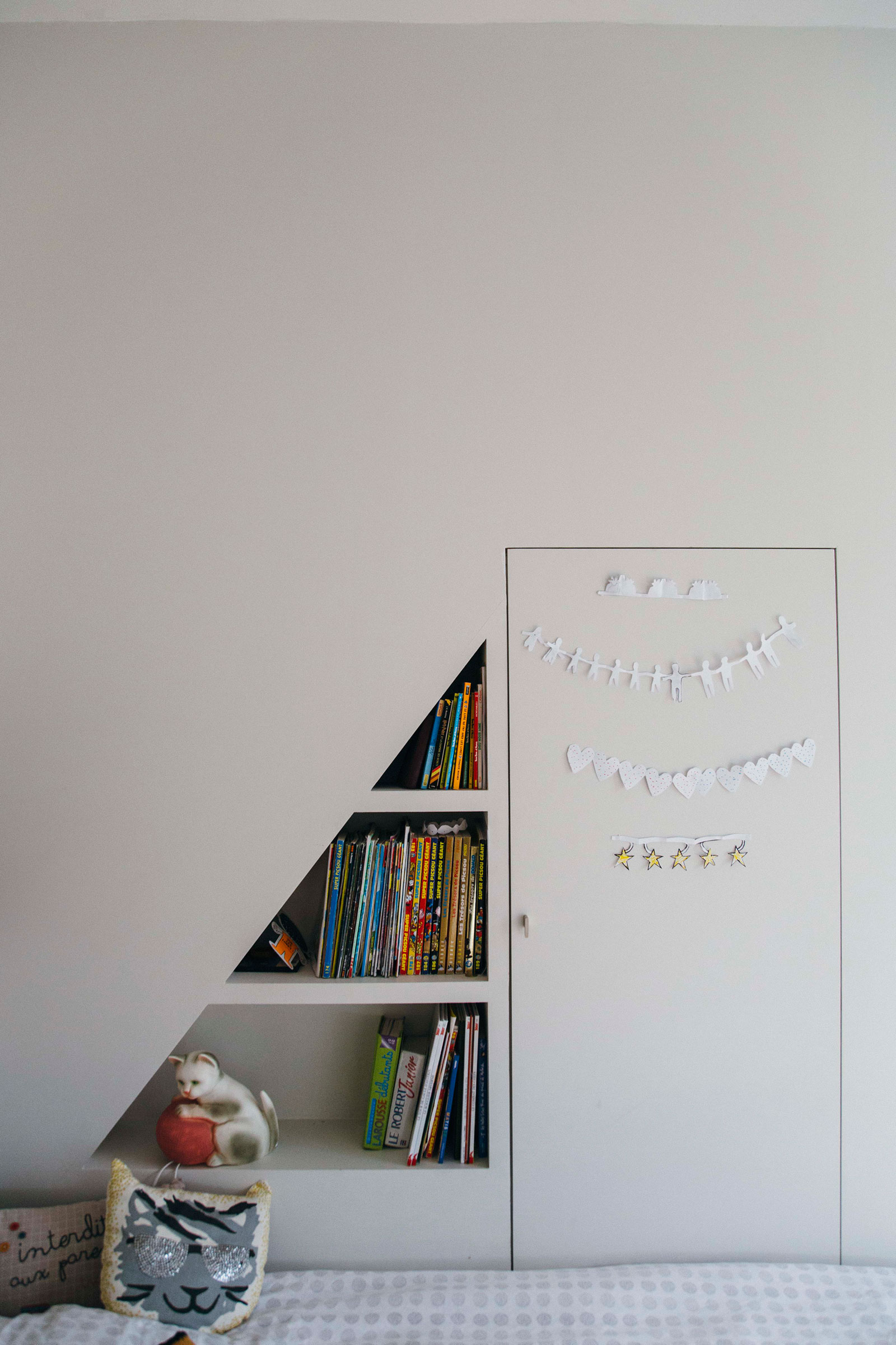 An Elegant and Luminous Contemporary Home in Paris by Camille Hermand Architectures (36)