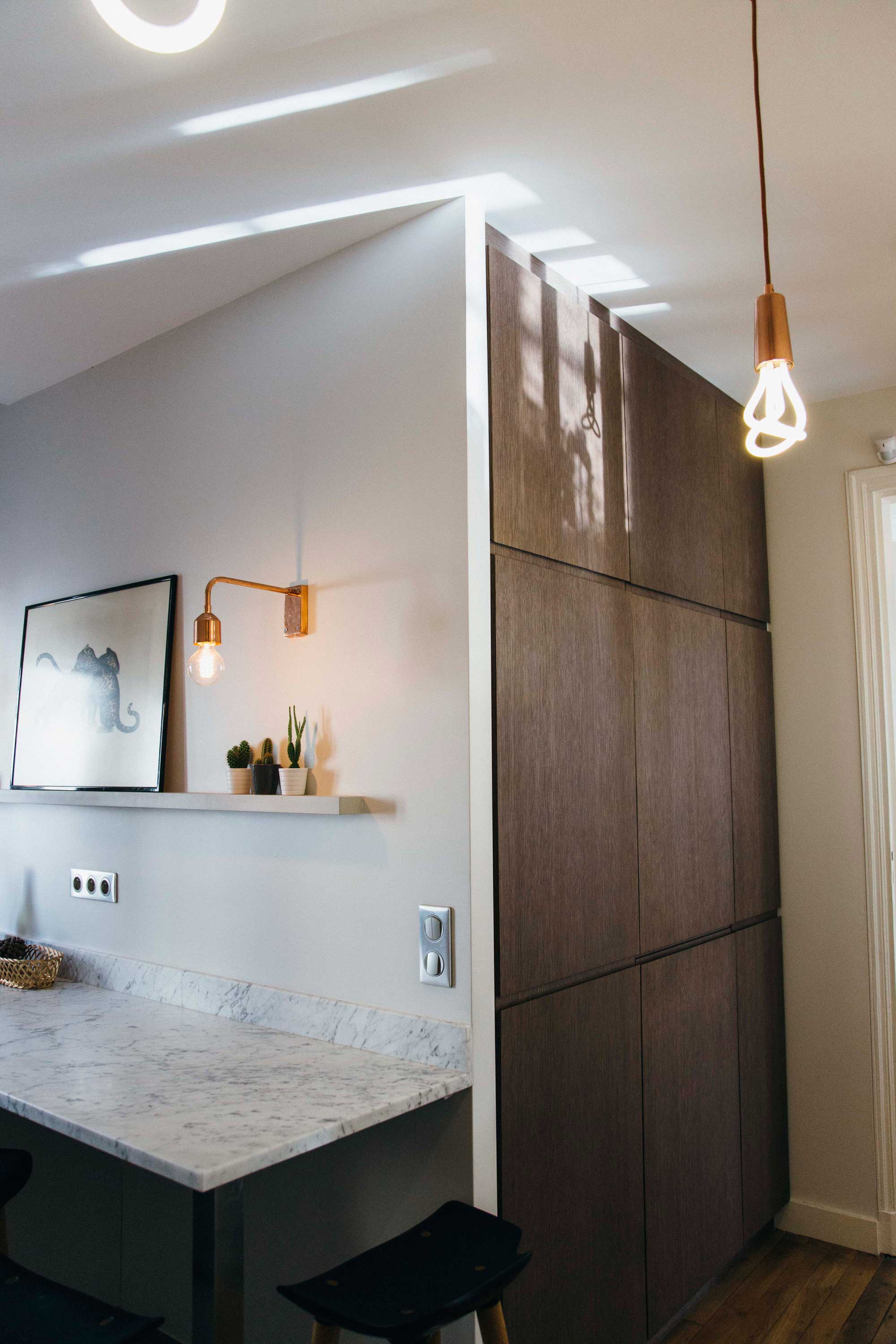 An Elegant and Luminous Contemporary Home in Paris by Camille Hermand Architectures (9)