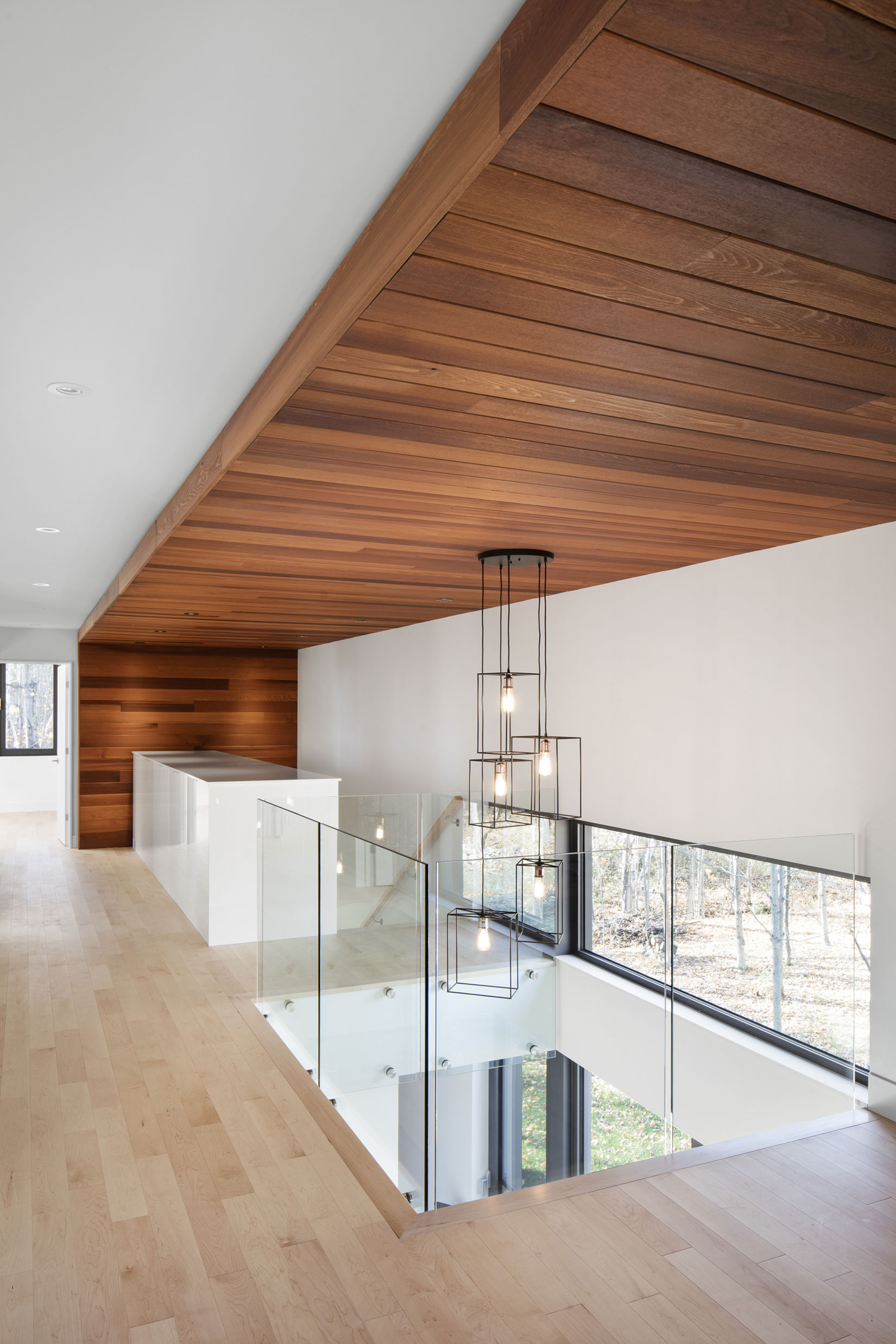 An Elegant and Luminous Contemporary Home in Quebec City by Lechasseur architectes (10)