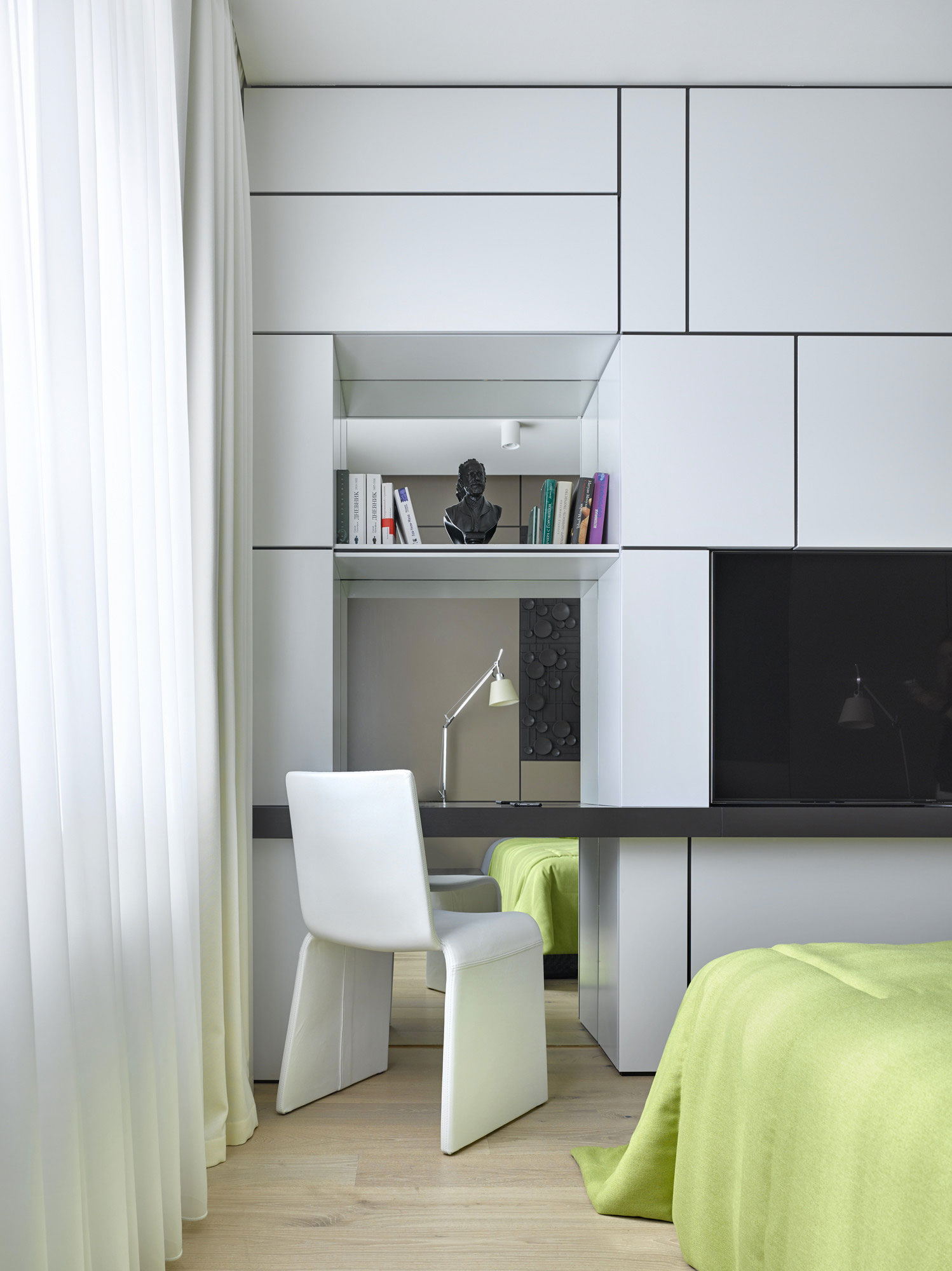 An Elegant and Sophisticated Modern Home for a Pianist in Moscow by Alexandra Fedorova (15)