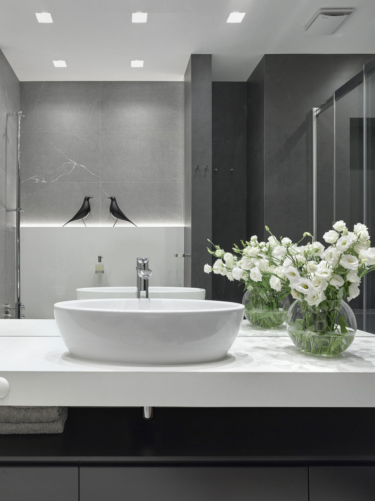 An Elegant and Sophisticated Modern Home for a Pianist in Moscow by Alexandra Fedorova (22)
