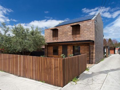 An Elegant and Spacious Modern Home for a Humble Family in Northcote by Breathe architecture (1)