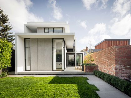 An Elegant and Striking Contemporary Family Home in Melbourne by Mitsouri Architects (1)