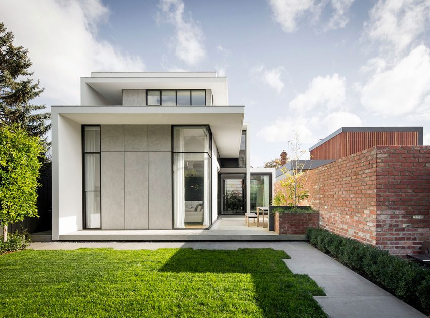 An Elegant and Striking Contemporary Family Home in Melbourne by Mitsouri Architects (1)