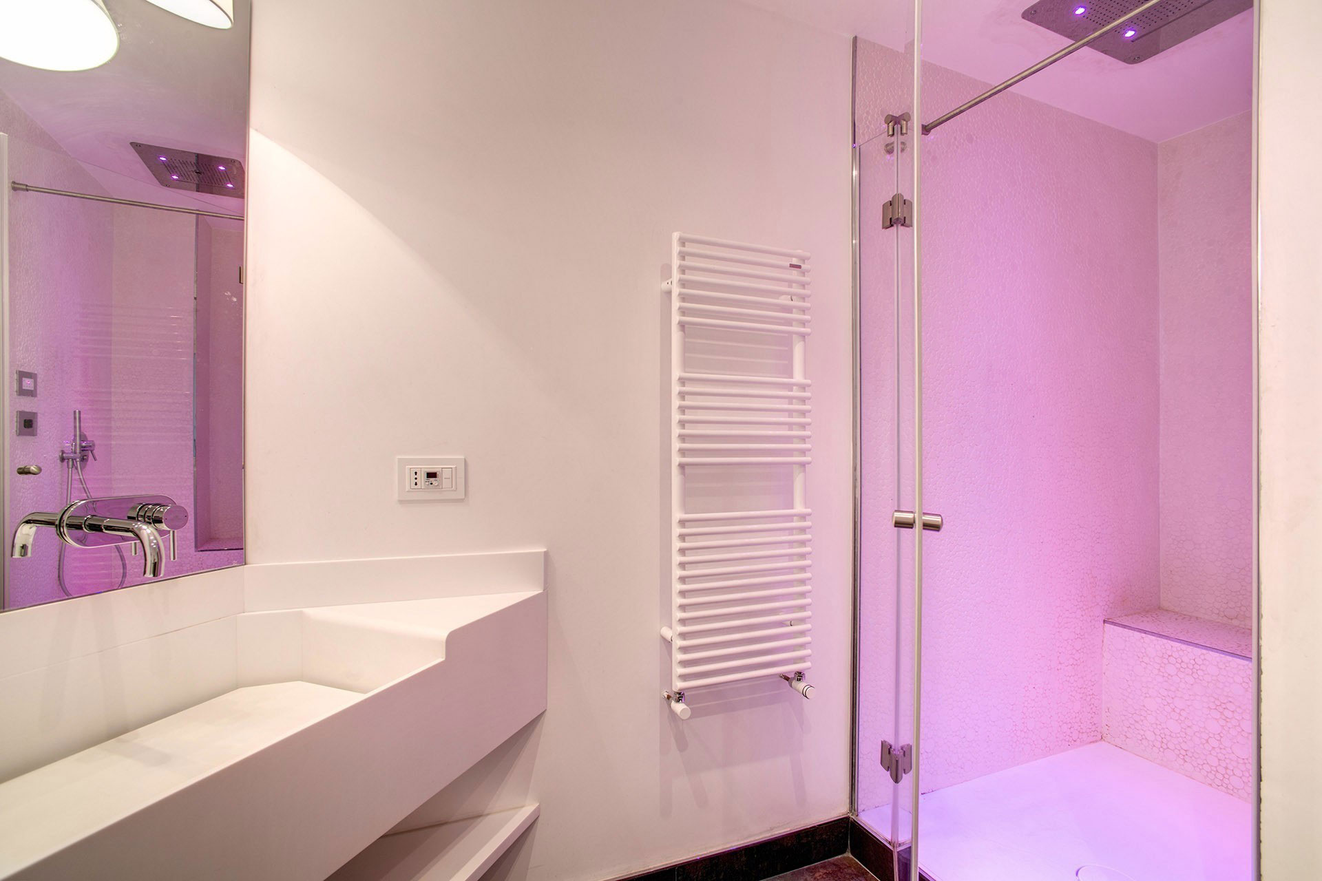 An Elegant and Trendy Contemporary Apartment in Rome by MOB ARCHITECTS (26)