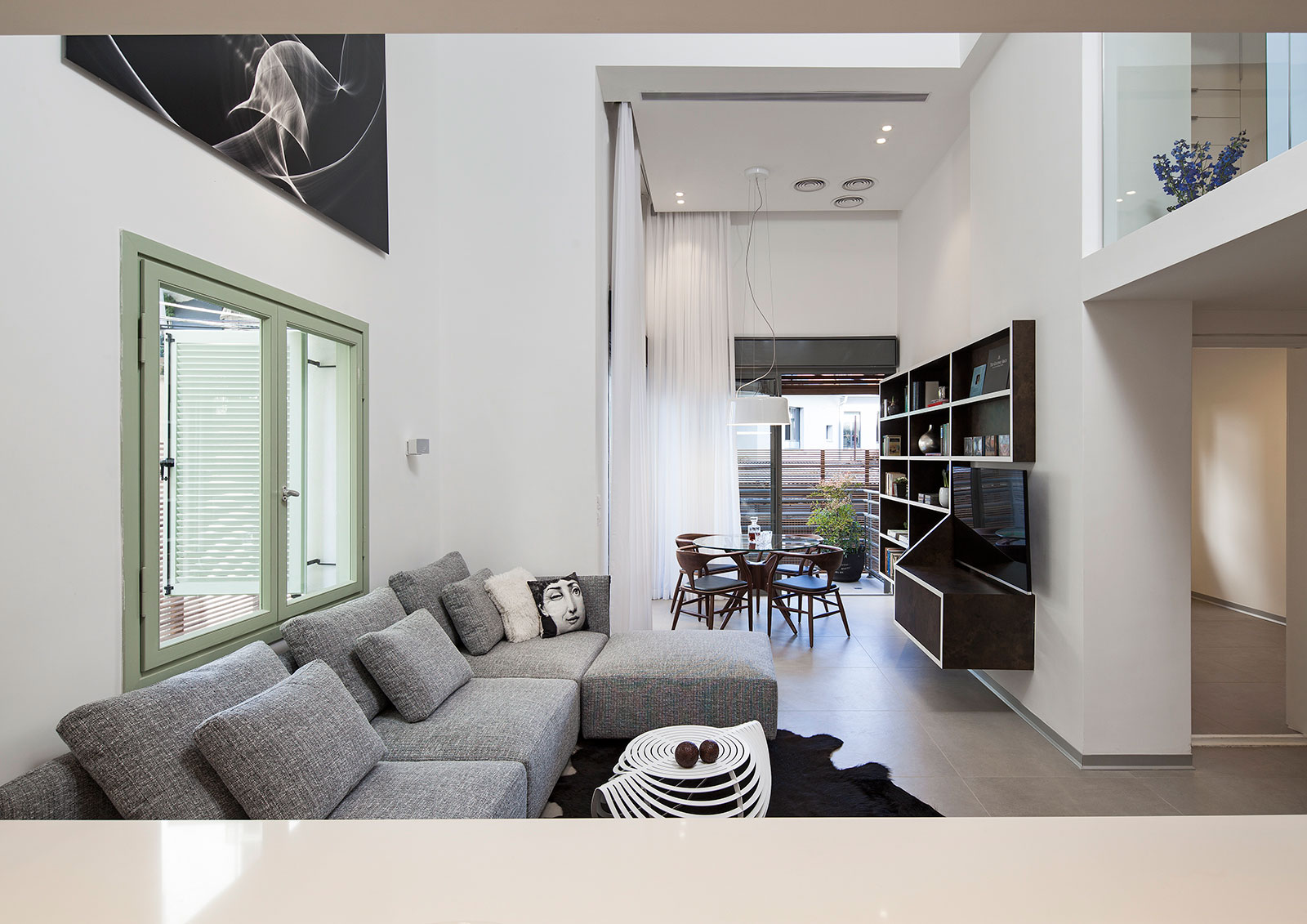 An Exquisite Contemporary Apartment with Comfortable and Relaxed Atmosphere in Tel Aviv by BLV Design/Architecture (1)
