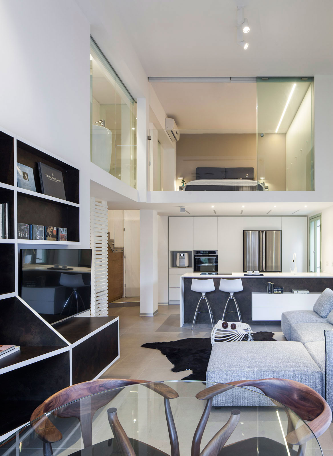 An Exquisite Contemporary Apartment with Comfortable and Relaxed Atmosphere in Tel Aviv by BLV Design/Architecture (3)