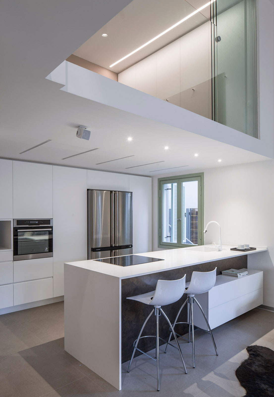 An Exquisite Contemporary Apartment with Comfortable and Relaxed Atmosphere in Tel Aviv by BLV Design/Architecture (6)