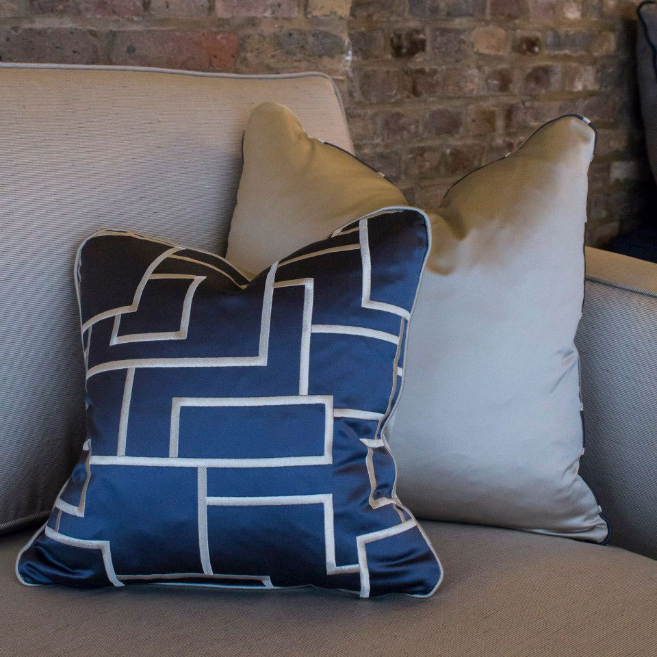 An Exquisite Contemporary Home with Industrial and Rustic Interior in London by Maisha Design (4)