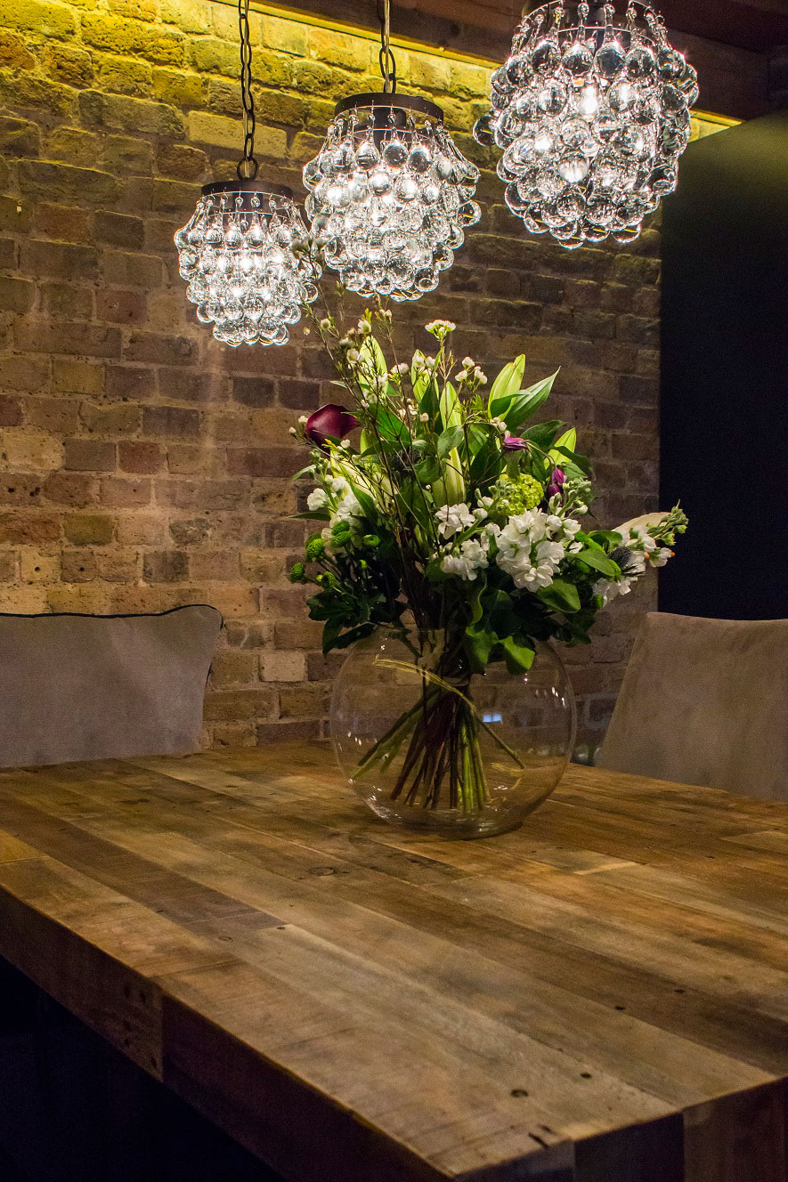 An Exquisite Contemporary Home with Industrial and Rustic Interior in London by Maisha Design (9)