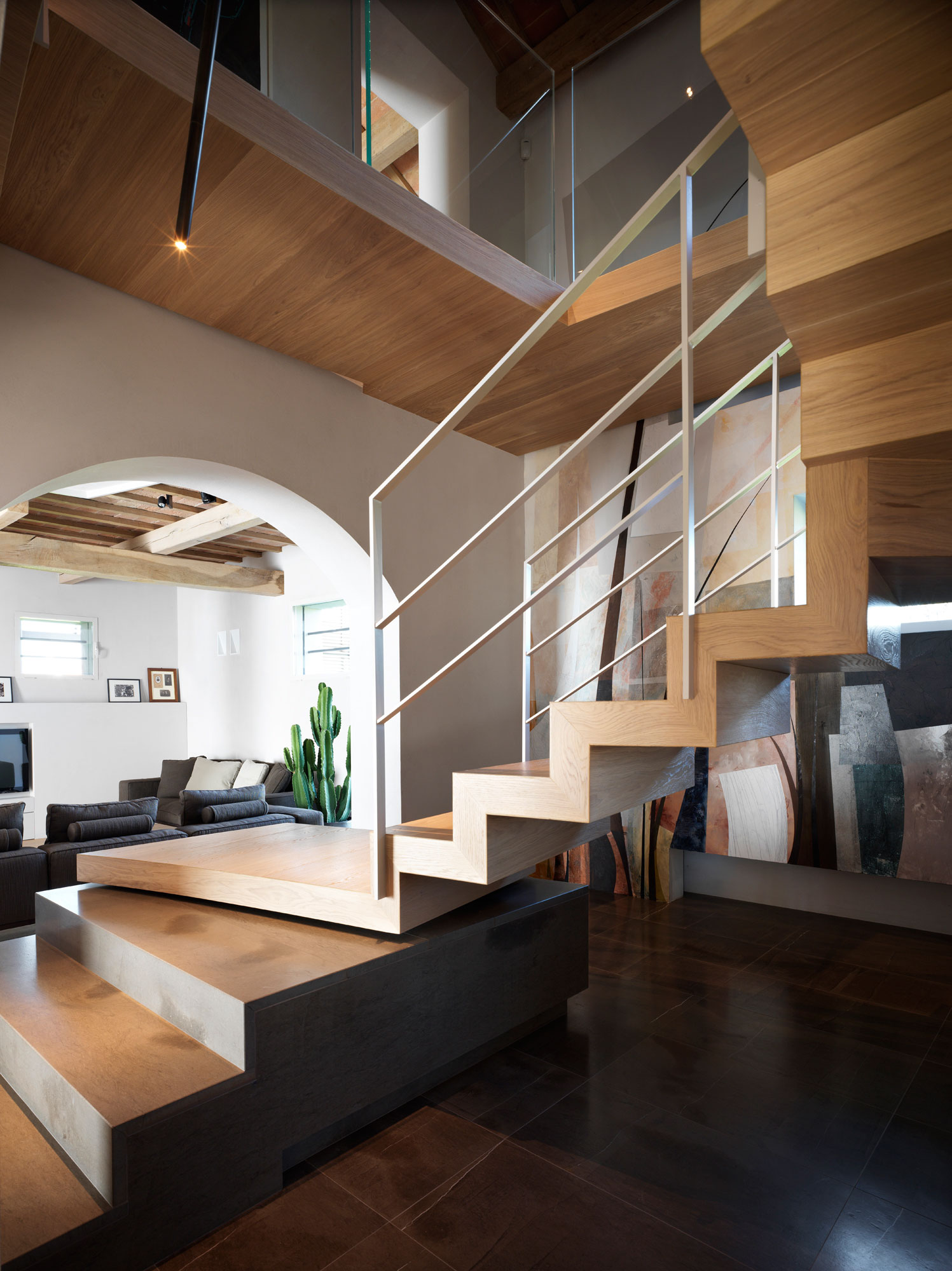 An Exquisite Contemporary Home with Simple Shapes, Clean Lines and Transparency in Faenza, Italy by Bartoletti Cicognani (11)